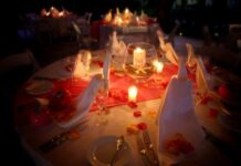 Ideas y consejos para decorar una mesa de cena romántica de forma espectacular Ideas y consejos para decorar una mesa de cena romántica de forma espectacular