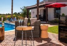 ¿Cómo integrar una vinoteca con el estilo de tu cocina? Vinoteca